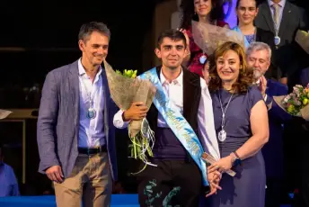 Fotografías Concentración de Peñas y Pregón de las Ferias y Fiestas de Segovia 2026 62 Concentración Peñas y Pregón Ferias y Fiestas Segovia - Héctor Criado
