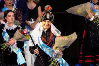 Fotografías Concentración de Peñas y Pregón de las Ferias y Fiestas de Segovia 2026 71 Concentración Peñas y Pregón Ferias y Fiestas Segovia - Héctor Criado