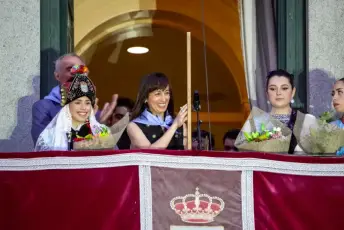 Fotografías Concentración de Peñas y Pregón de las Ferias y Fiestas de Segovia 2026 76 Concentración Peñas y Pregón Ferias y Fiestas Segovia - Héctor Criado