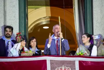Fotografías Concentración de Peñas y Pregón de las Ferias y Fiestas de Segovia 2026 77 Concentración Peñas y Pregón Ferias y Fiestas Segovia - Héctor Criado