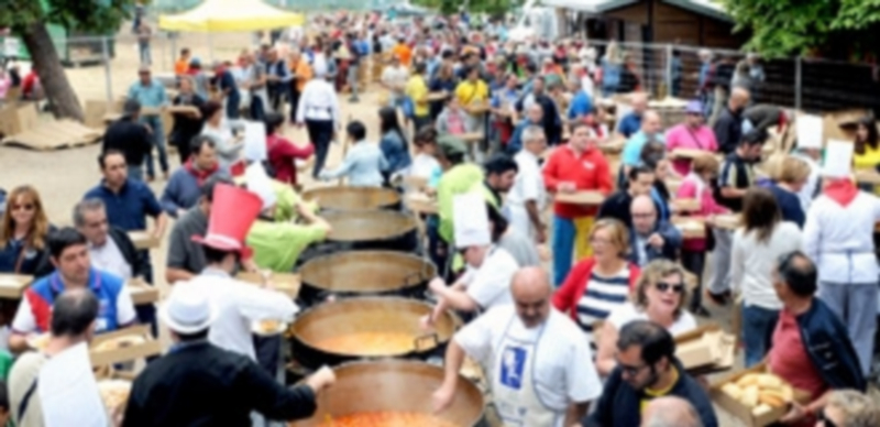 Un año más se vivió la tradicional estampa de los cocineros de la Asociación de Segovia