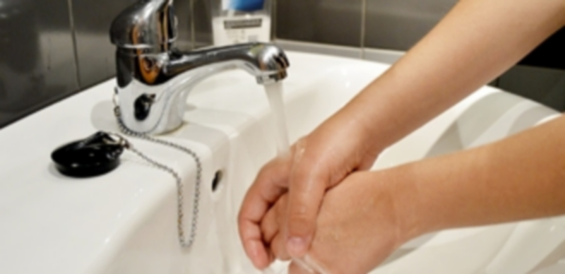 Las Ordenanzas Fiscales de 2016 del Ayuntamiento de Segovia incluyen un incremento del precio del agua aunque incorporan un nuevo tramo. / CRISTINA YUSTA