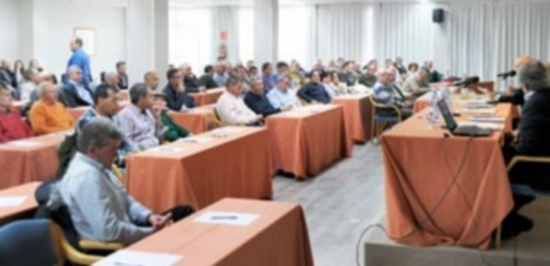 Un momento de la asamblea de Asaja-Segovia. / KAMARERO