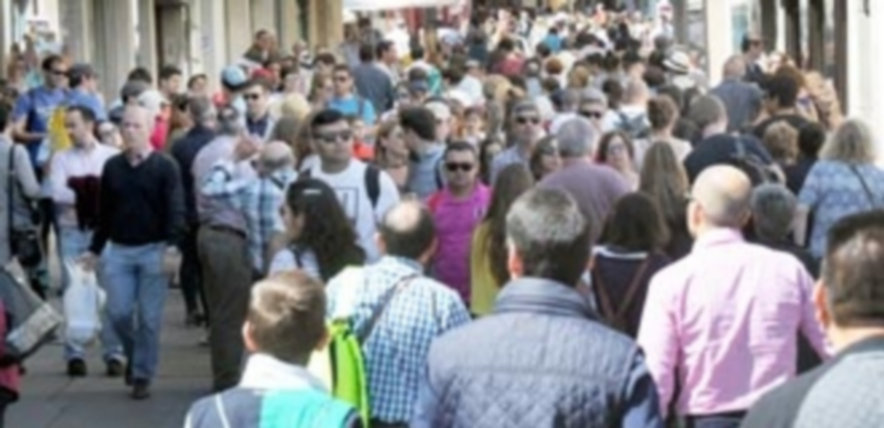 La población de la provincia de Segovia desciende por octavo año consecutivo 1 La Calle Real de la capital segoviana