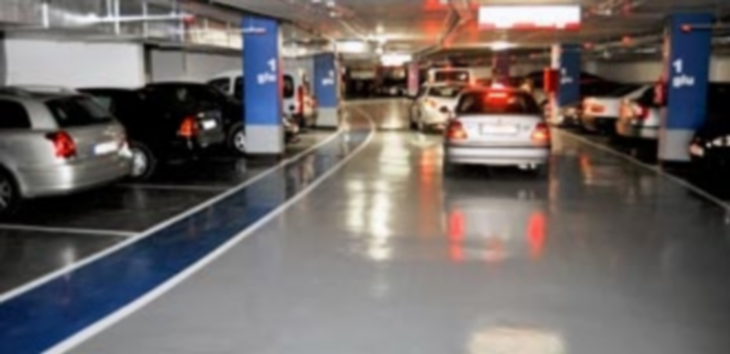 Interior del aparcamiento subterráneo situado en la avenida de Padre Claret