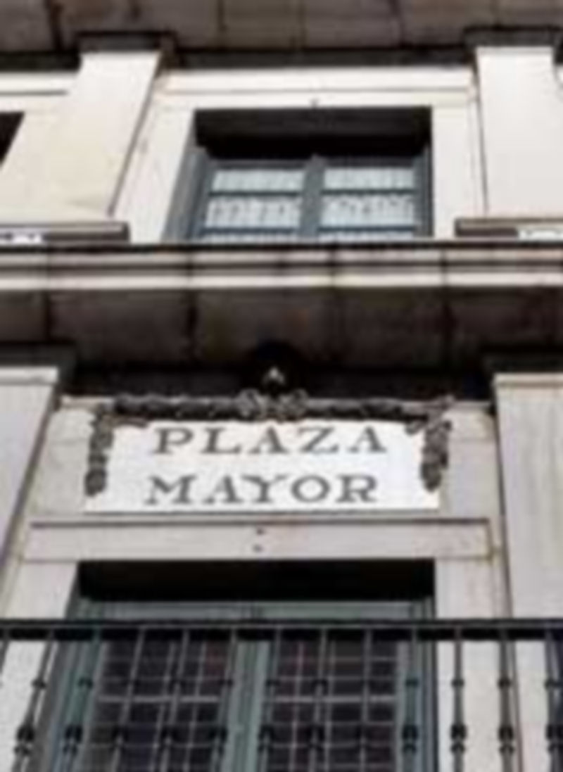 Detalle de la fachada principal del Ayuntamiento