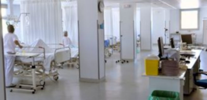 Imagen de la sala de observación que se encuentra dentro de la Sección de Urgencias del Complejo Asistencial de Segovia. / Kamarero