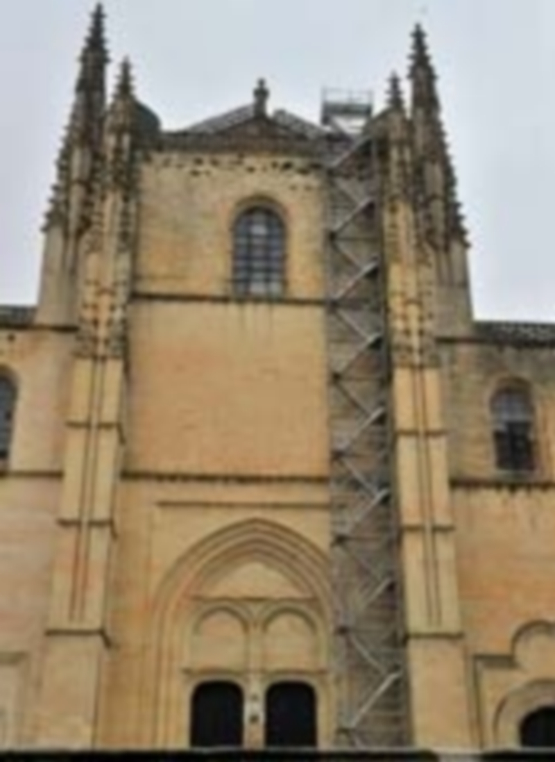 La Puerta del Perdón o de Santa María