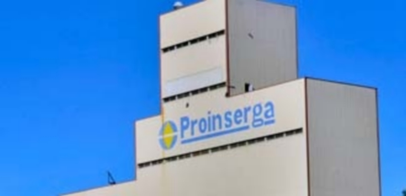 Imagen de una de las fábricas de pienso de Proinserga