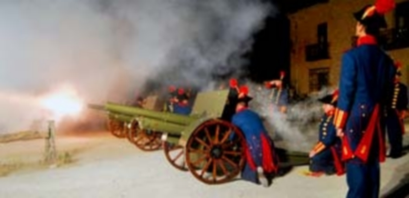 La tropa de la Academia de Artillería de Segovia lucirá los trajes de época y lanzará los cañonazos en la Obertura 1812 de Tchaikosky