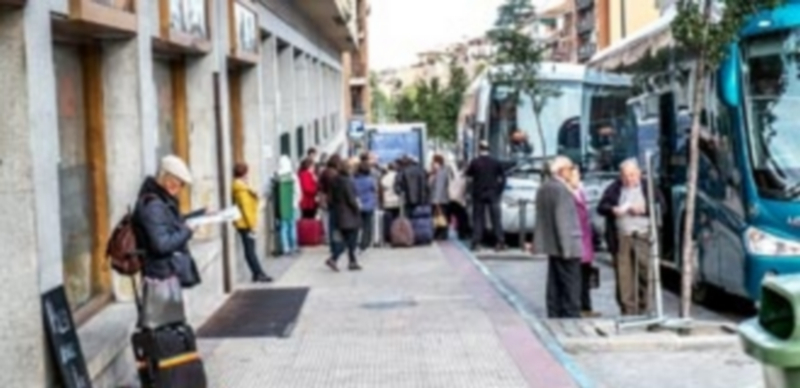 Dentro de unas semanas los usuarios de la estación de autobuses volverán a la acera del paseo Ezequiel González