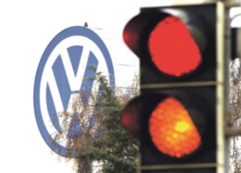 Volkswagen reconoció que algunos de sus modelos utilizan motores que alteran las emisiones reales en las pruebas. / EFE