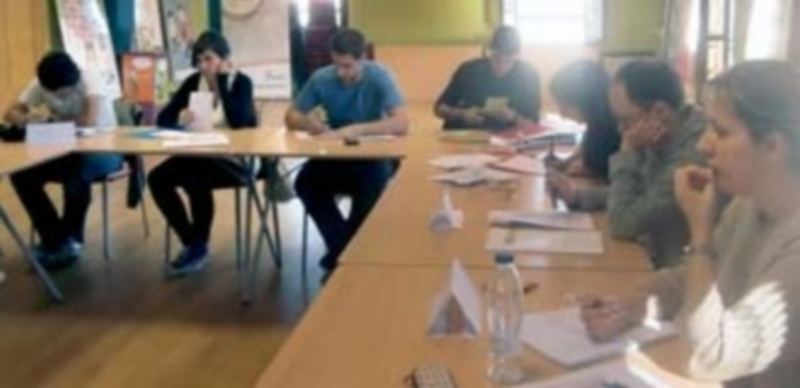 La formación se antoja fundamental para el acceso al mercado laboral. / Kamarero