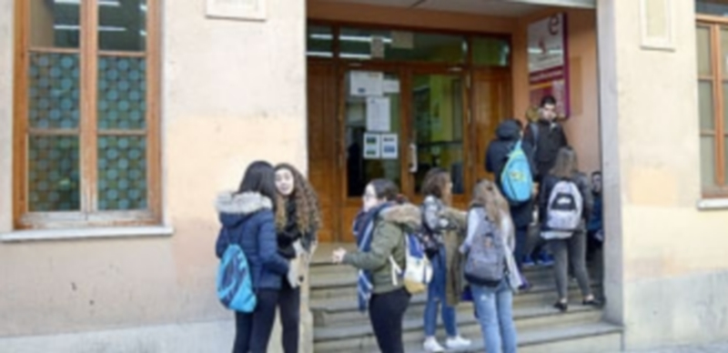 La Escuela de Idiomas concentra todas las clases del horario de tarde en la sede del barrio de El Salvador. / TAMARA DE SANTOS