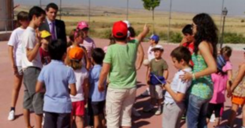 Foto de archivo de un grupo de niños en uno de los campamentos urbanos del pasado verano. / Juan Martín.