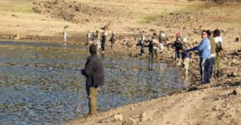 Un grupo de pescadores