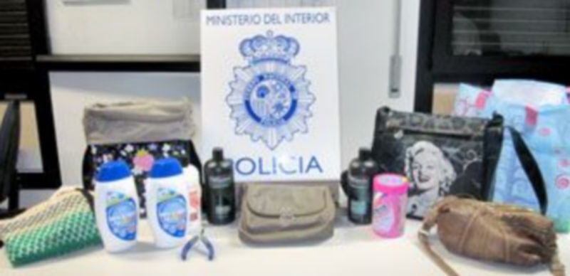 Algunos de los efectos intervenidos a las personas detenidas por el Cuerpo Nacional de Policía. / El Adelantado