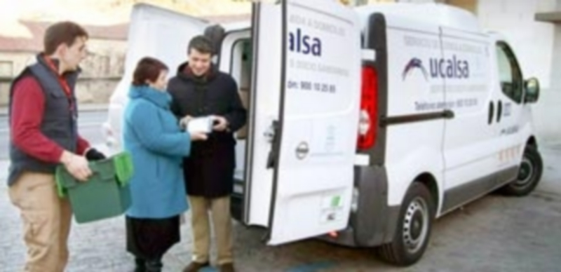 La alcaldesa y el concejal de Servicios Sociales