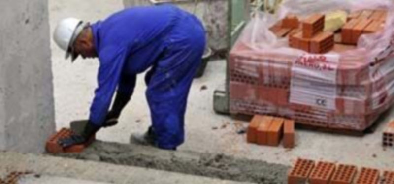 Un trabajador del sector de la construcción