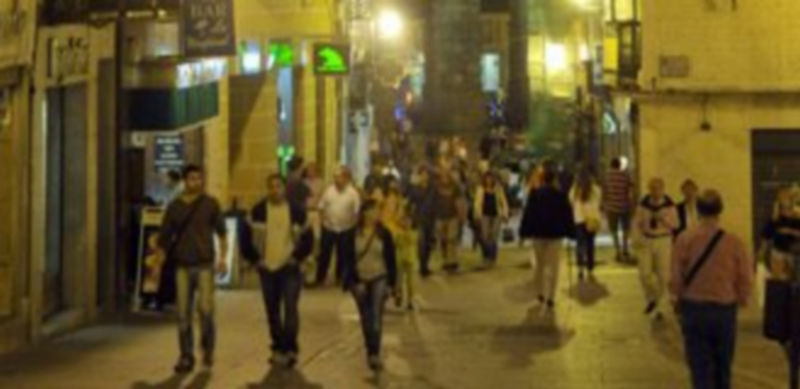 La calle Real es una de las más comerciales de la capital. / Juan Martín