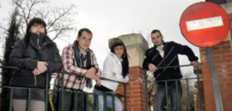 Cuatro jóvenes parados segovianos a los que EL ADELANTADO quiso unir para una fotografía conjunta y han dado la cara al contar su historia. / FOTOS: JUAN MARTÍN
