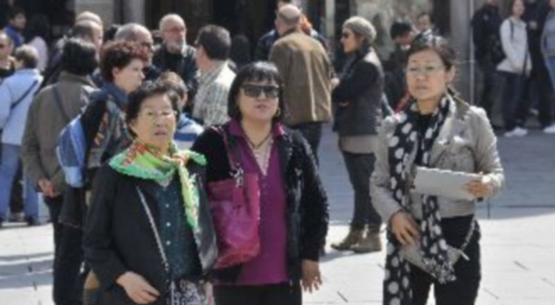 El turismo extranjero ha crecido de forma significativa en Segovia en la última década. / Juan Martín