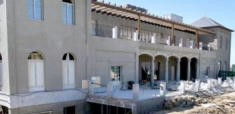 El Palacio de Congresos está proyectado en el interior del antiguo Pabellón de Caza de La Faisanera. / Rosa Blanco