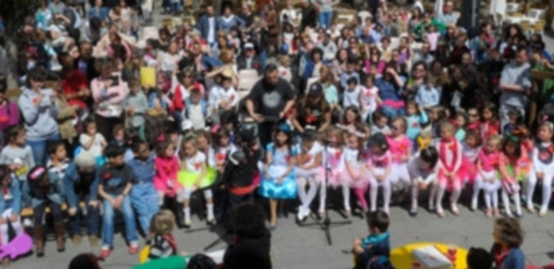 Un momento de la representación ‘Alicia maravillada’. / Kamarero