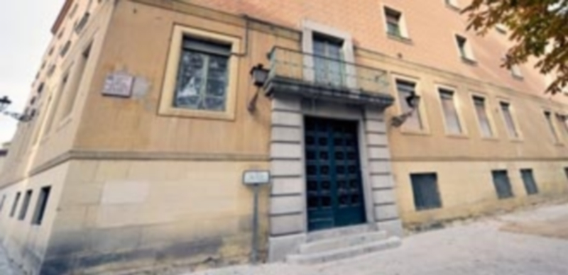 El edificio del Policlínico está en desuso desde hace años