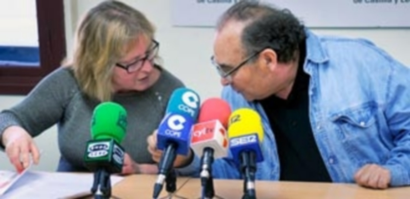 Isabel Caballero y José Antonio López Morillo presentaron los servicios que presta el CITE a los extranjeros. / Kamarero