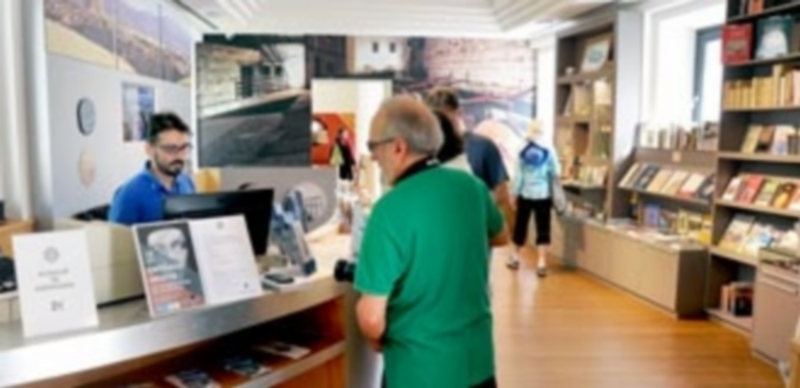 Tienda de la Real Casa de Moneda