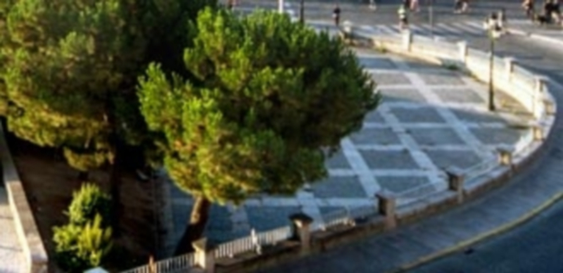 Espacio donde previsiblemente se instalará la parada de taxis. / KAMARERO