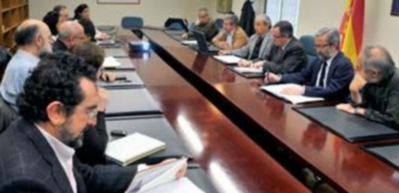 La Comisión de Patrimonio celebró ayer una sesión extraordinaria para tratar el expediente del polémico edificio de San Marcos / Kamarero