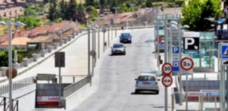 La expropiación de taludes para construir el aparcamiento de Padre Claret pude suponer una indemnización millonaria. / E. A.