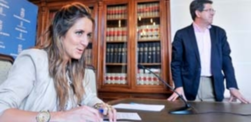 La concejal del PP Raquel Fernández y el portavoz popular