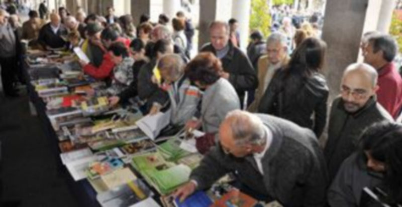 Una de las actividades más destacadas del Día del Libro es la cadena de intercambios de libros