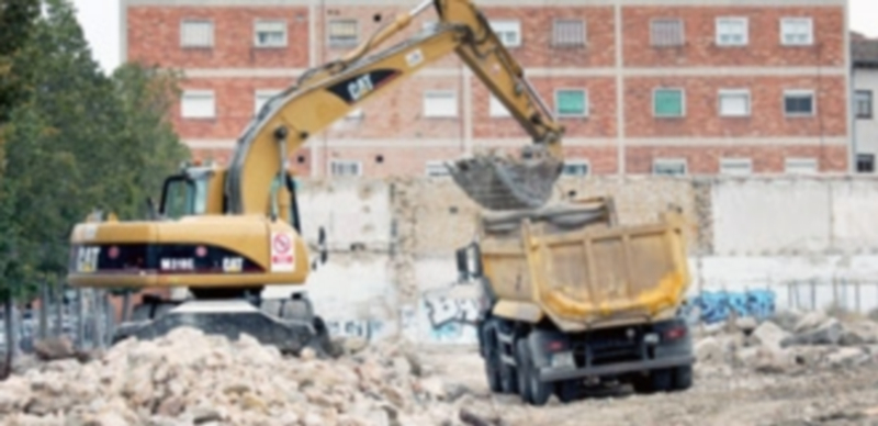 Durante los meses de septiembre y octubre se ha limpiado el solar donde se levantarán los nuevos edificios del campus. / M. G.