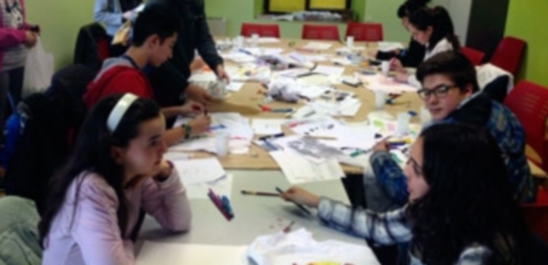 Los jóvenes son los destinatarios de la red europea de información. / Kamarero