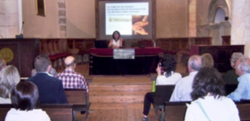 Siete letrados de Segovia se ofrecen a dar asesoramiento jurídico a refugiados 1 La responsable del Servicio de Atención al Usuario del Hospital hizo especial hincapié en la toma de decisiones propias. / E. A.