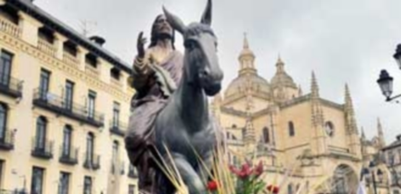 Procesión del Domingo de Ramos en Segovia.