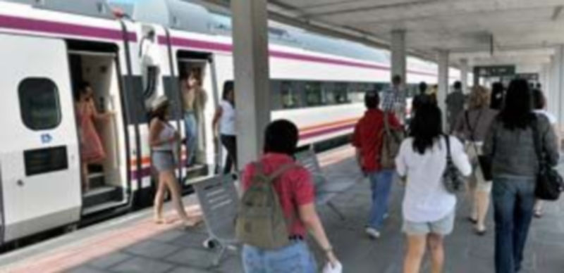 La conexión al País Vasco pasará de tener dos frecuencias diarias a solo una. / Kamarero