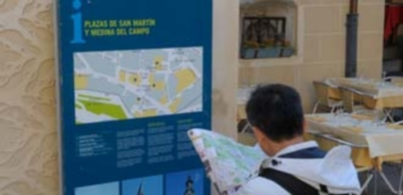 Turismo de Segovia estrena formato para el envío del Boletín Informativo 1 Un turista