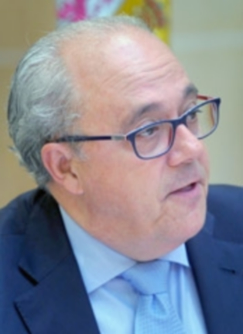 El Ayuntamiento abordará 47 ‘pequeñas’ inversiones tras modificar el presupuesto 1 Alfonso Reguera. / Kamarero