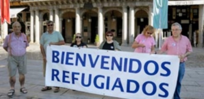 Pancarta que se colocará en el balcón del Ayuntamiento. / kamarero