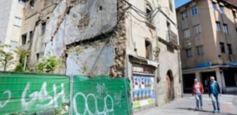 El edificio conocido como casa del comunero Buitrago se encuentra en el barrio de Santa Eulalia. / KAMARERO