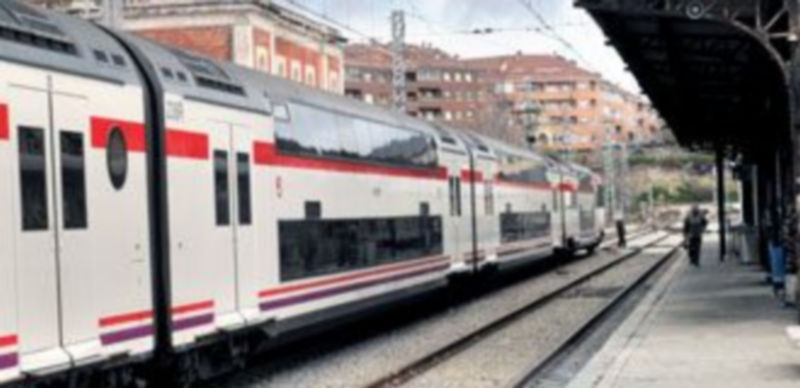 Casi el 50% de los servicios quedaron suprimidos el 13 de mayo. / Kamarero