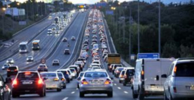 Las carreteras soportarán un volumen de tráfico más elevado durante estos días. /  Juan Martín