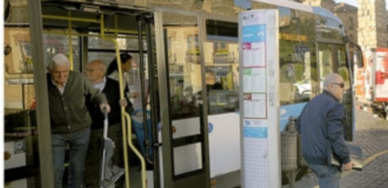 El pliego de condiciones para el nuevo contrato del servicio de transporte público ya está en Contratación. / KAMARERO