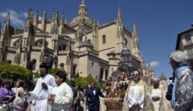 El sol resplandeció en el Corpus 1 La custodia de asiento