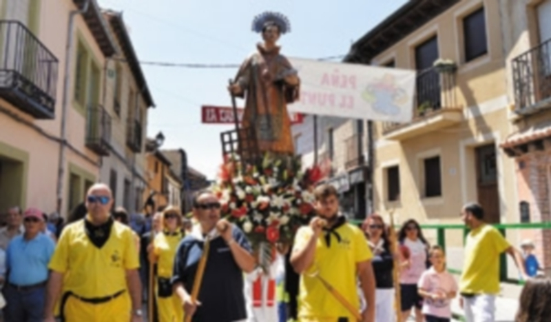 Las fotografías muestran momentos mágicos de diversas actuaciones de compañías internacionales en España. / cristina yusta